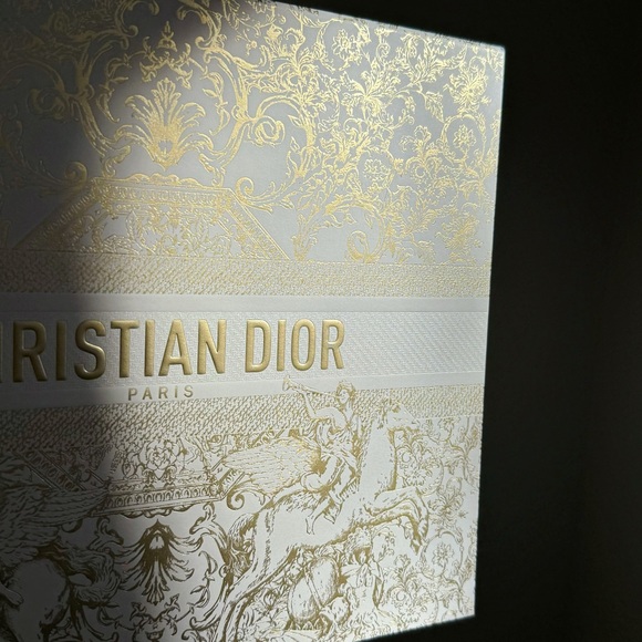 Christian Dior La Collection Privée Dior Holiday Gift Box Limited - Picture 5 of 12